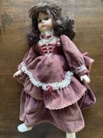 Porzellandoll Antik Kleid braun 45cm guter Zustand