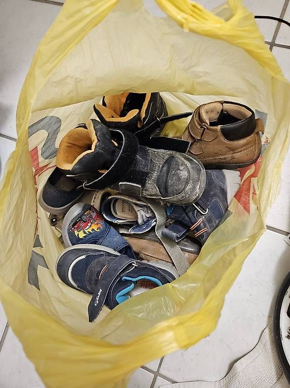 Scarpe per ragazzi: Kinderschuhe – Usato da Zürich venduto da soldelavida