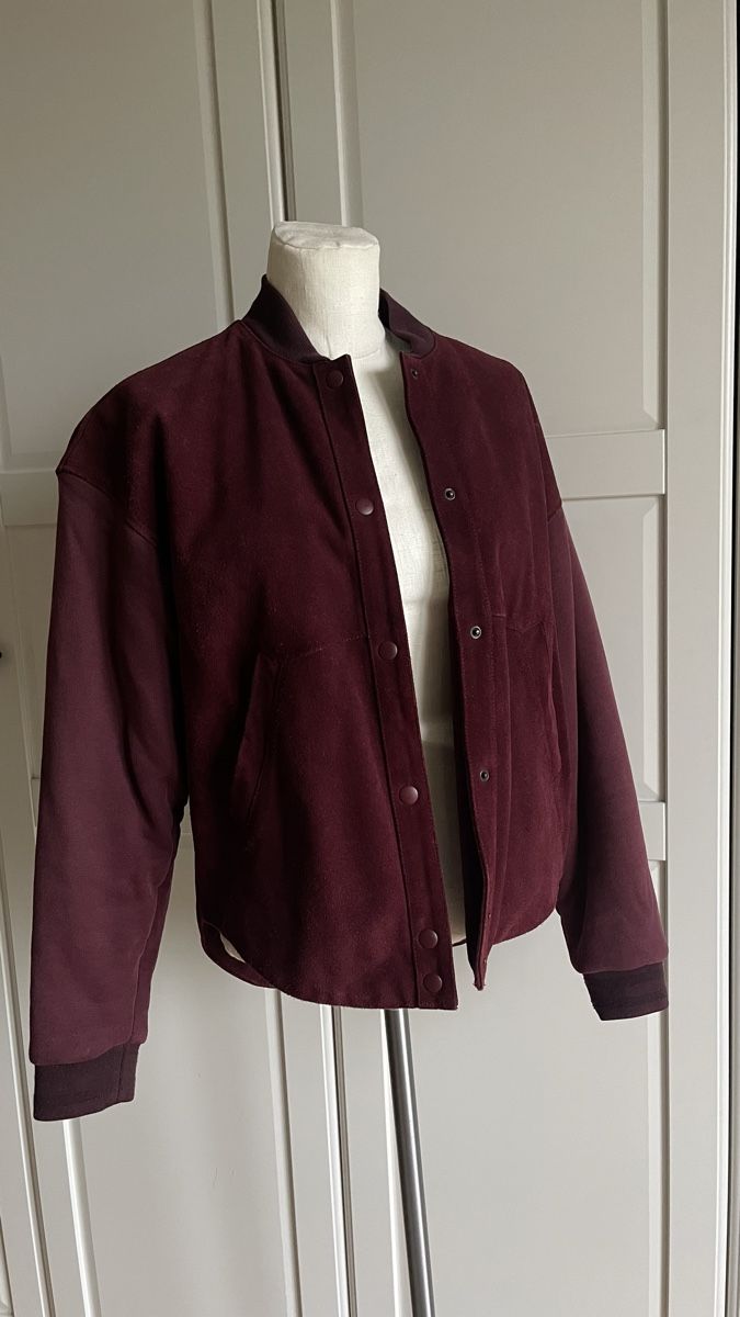 Jacken: Collage Wildlederjacke H&M Studio Collection – Gebraucht aus Schlieren von hye_jv95