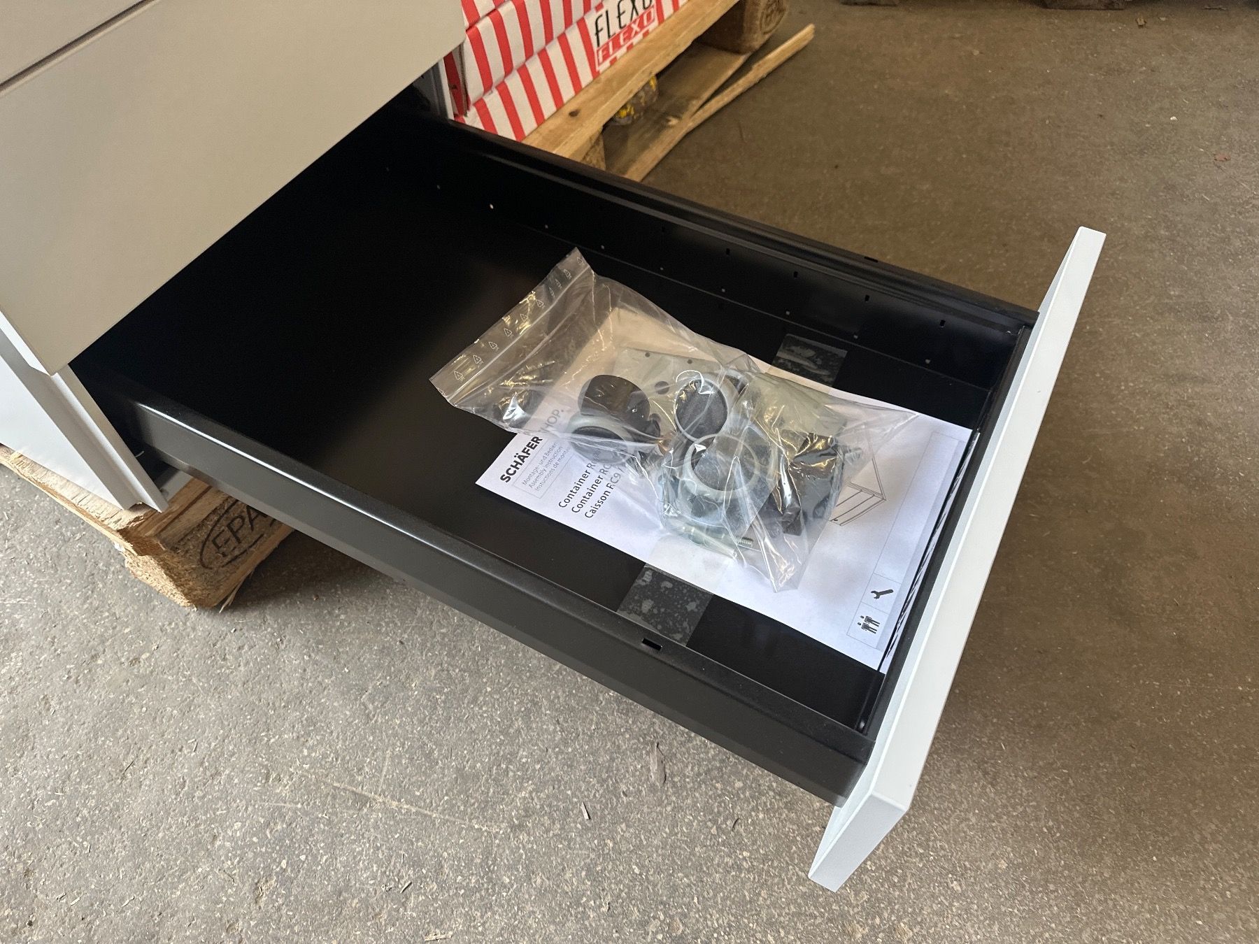Korpus: neuer Rollcontainer 1233, 4 Schübe, mit Griffnut, weiss/weis – Neu (gemäss Beschreibung) aus Necker von liq24 5