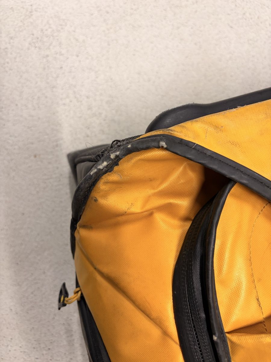 Samsonite Borse: Samsonite Reisetasche mit Rollen Gelb – Usato da Niederglatt ZH venduto da Pflanzoe 1