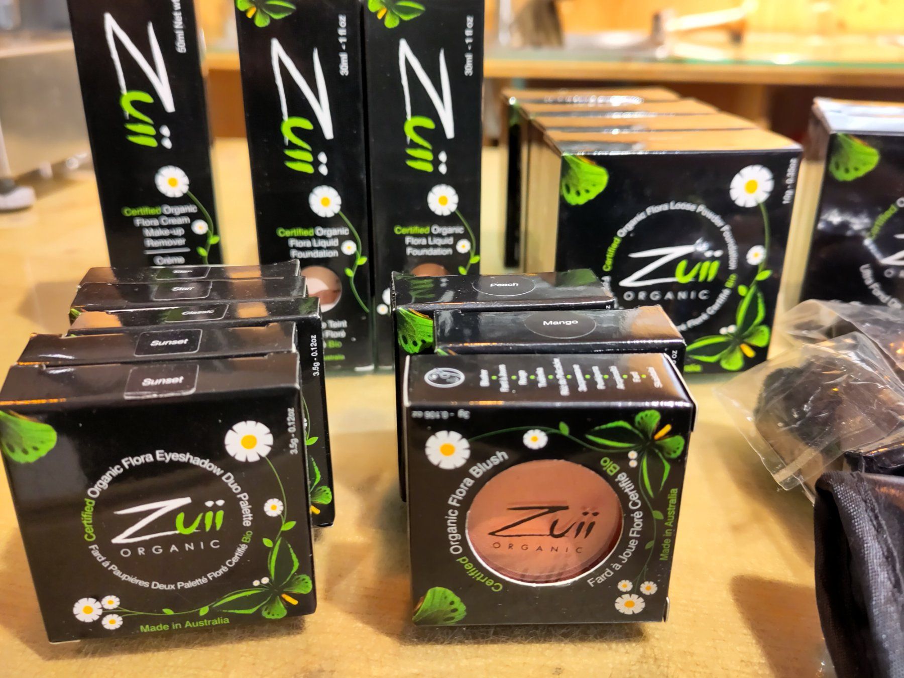 Make-up: ZUII Bio-Naturkosmetik – Usato da Einsiedeln venduto da Valeria89 2