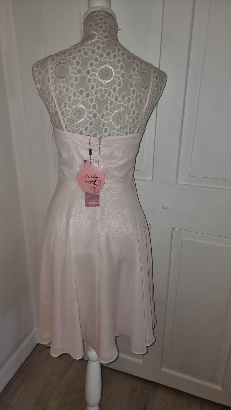 Kleider: Vera Mont Kleid mit Spitze, Grösse 36 Neu – Neu und originalverpackt aus Wigoltingen von Zuckerfee84 2