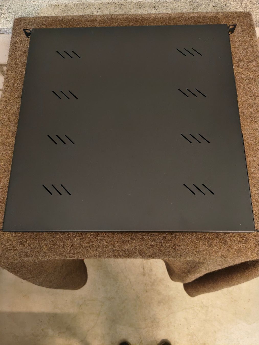 Racks & Cavalletti: Linkbasic Server- / Netzwerk- /Homelab-Rack 19" – Usato da Burg im Leimental venduto da Skorpyx 9