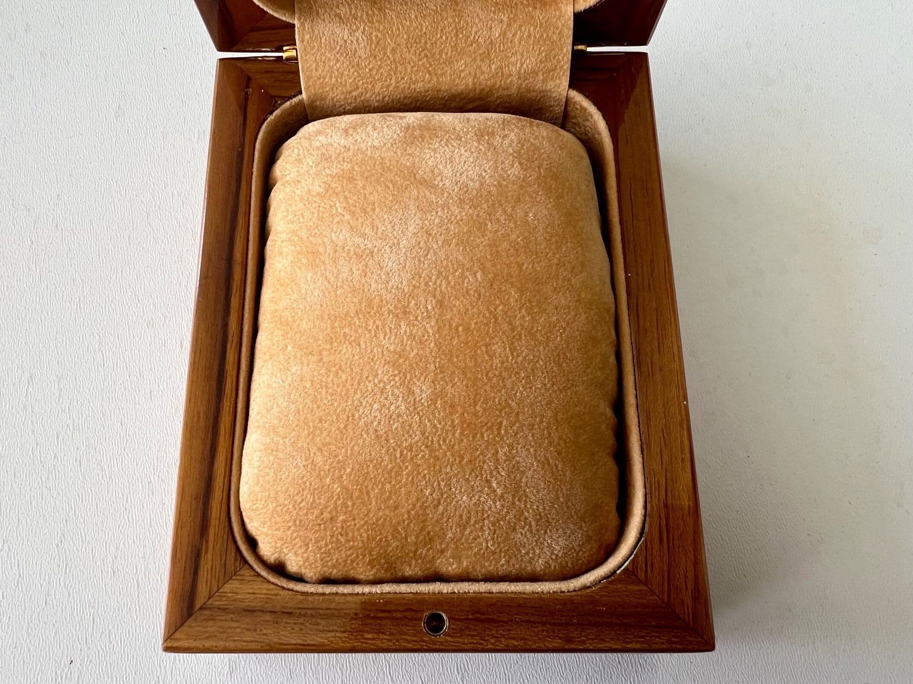 Maurice Lacroix Orologi: MAURICE LACROIX Série Numérotée Precious wood box + outerbox – Usato da Mont-sur-Lausanne venduto da vmi_ym5l 2