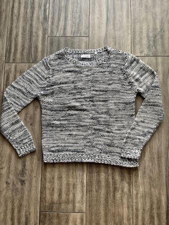 Strickpullover weiss-blau gemustert