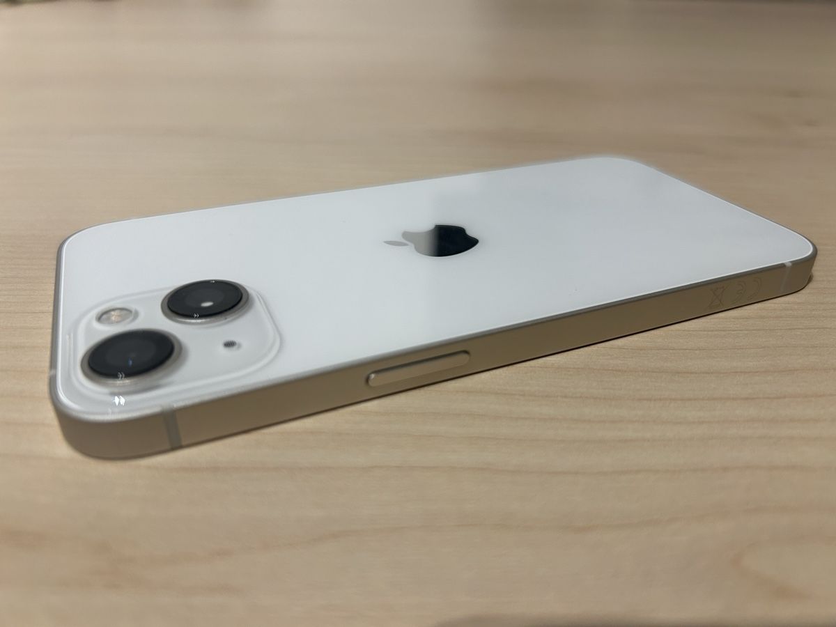 Apple Handys / Smartphones: iPhone 13 weiss 128 GB – Gebraucht aus Zürich von  7