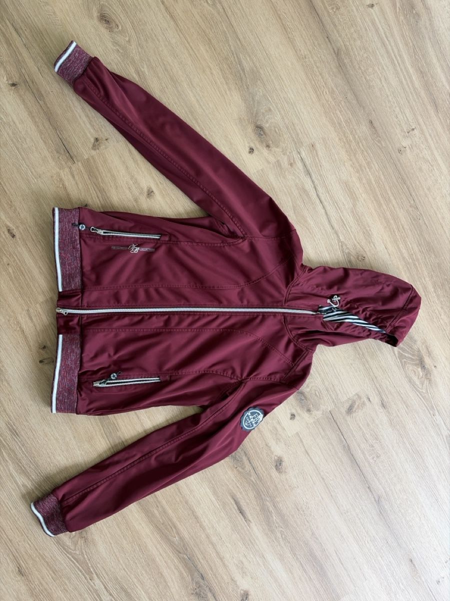Felix Bühler Giacche: Top Felix Bühler Softshelljacke Gr. S Damen – Usato da Vorderthal venduto da Diethelm8853