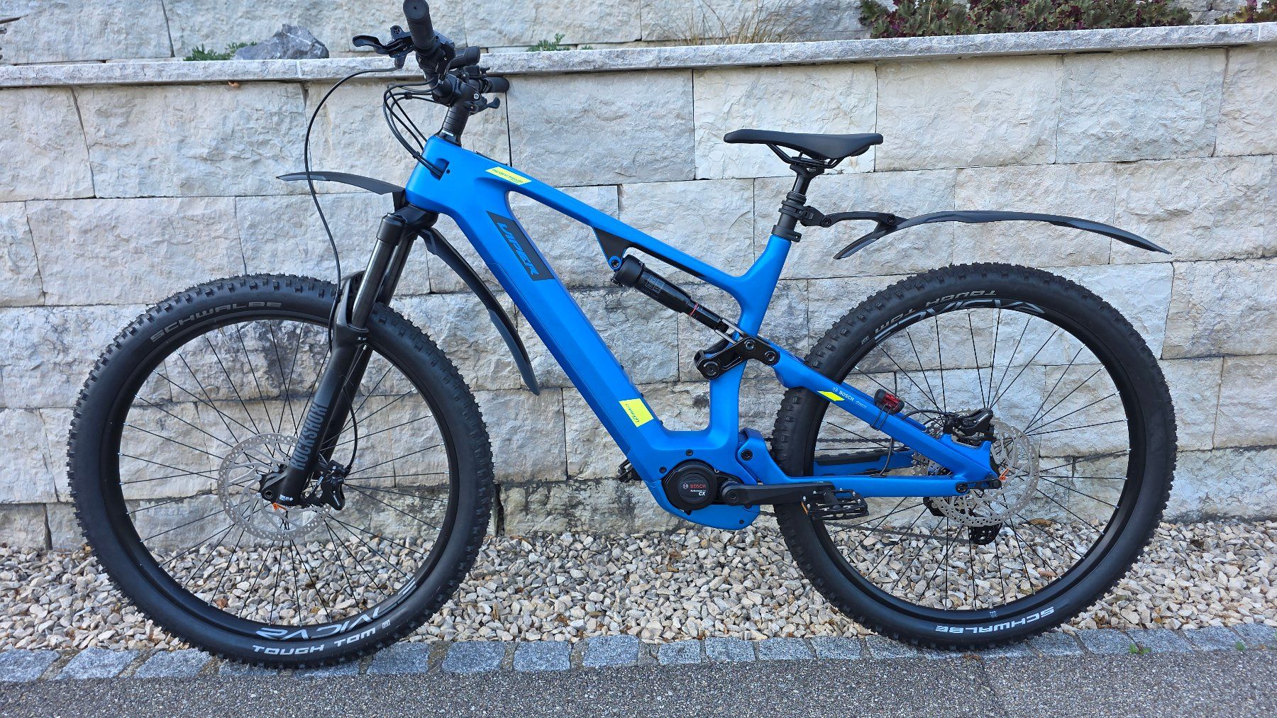 E-Bike Carbon E-Fully Bosch CX 85 Nm 625-Wh-Akku- RockShox (Neuf (Voir ...