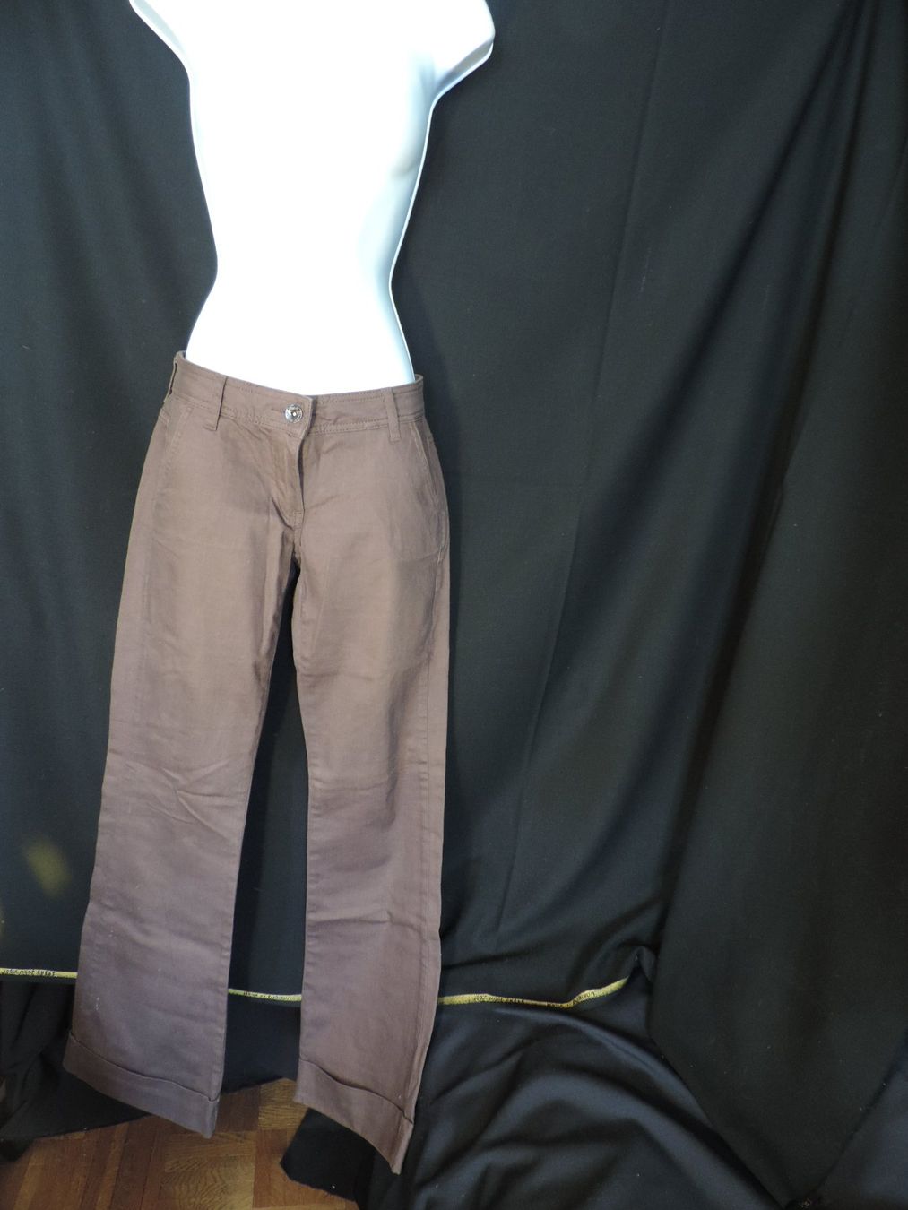 Pantaloni: pantalon patte d'éph brun – Usato da Genève venduto da Axelle333 6