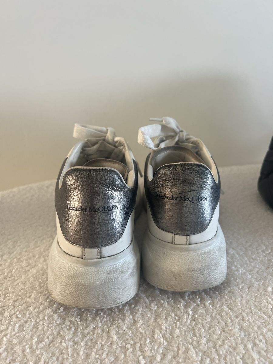 Damenschuhe: Alexander McQueen Sneaker – Gebraucht aus Baar von Lila2006 1