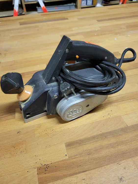 Hoteche 900W Elektrohobel 82 * 3mm - 16000rpm, 65mn Klingen, VDE Stecker, Aluminiumplatte, Inklusive Zubehör - Schwarz &Gelb