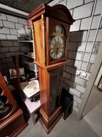 Standuhr - Klassische Eleganz fürs Wohnzimmer