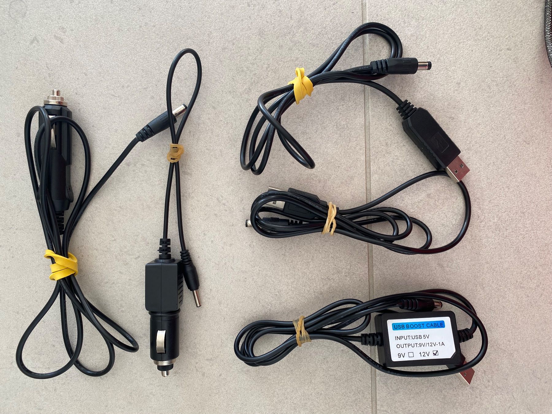 Ladegeräte: 5x verschiede Kabel Plugins (auch fürs Auto) – Neu (gemäss Beschreibung) aus niederbipp von Esbenz