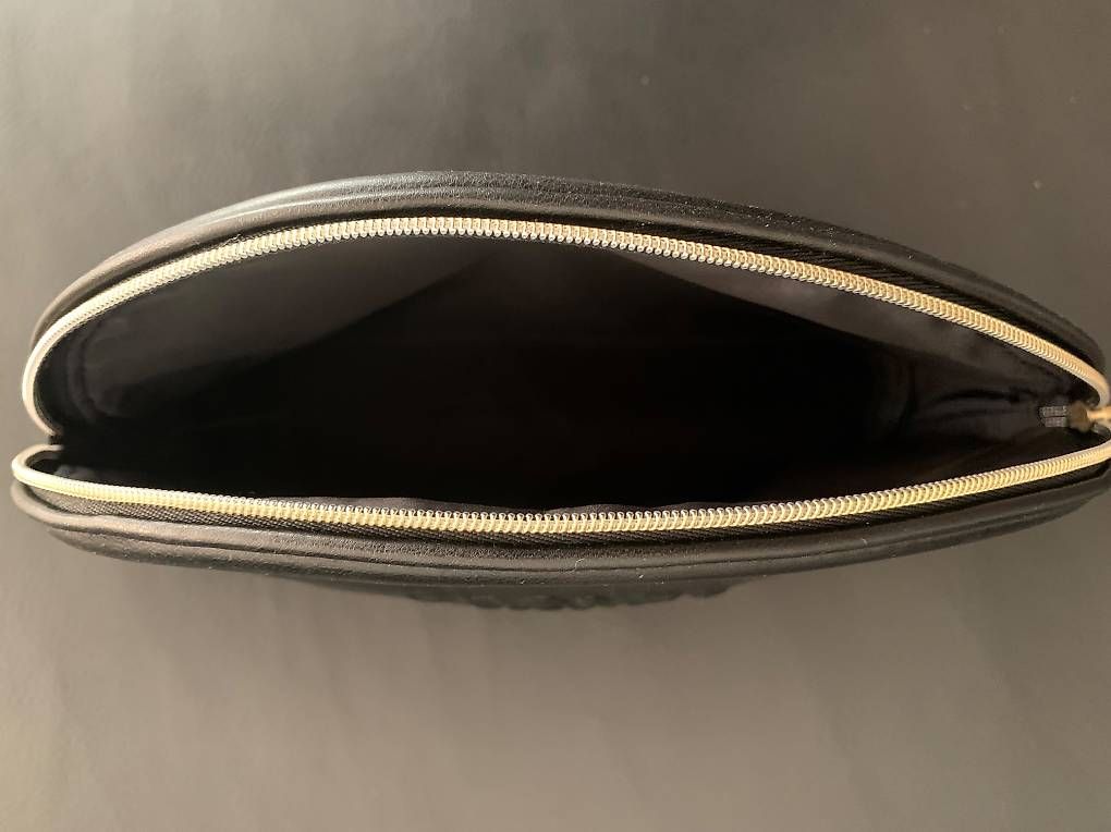 Trousses de maquillage: Chanel Beauté Nécessaire – Neuf avec emballage d'origine à Bern par Nici2210 2