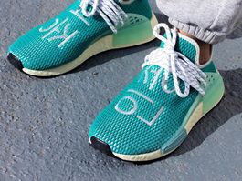 Pharrell Williams x adidas NMD HU Green - Grösse 44 - NEU