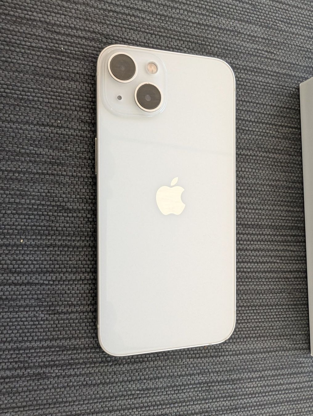 Apple Handys / Smartphones: iPhone 13 Starlight Weiss 128GB – Gebraucht aus Volketswil von Macro1 1