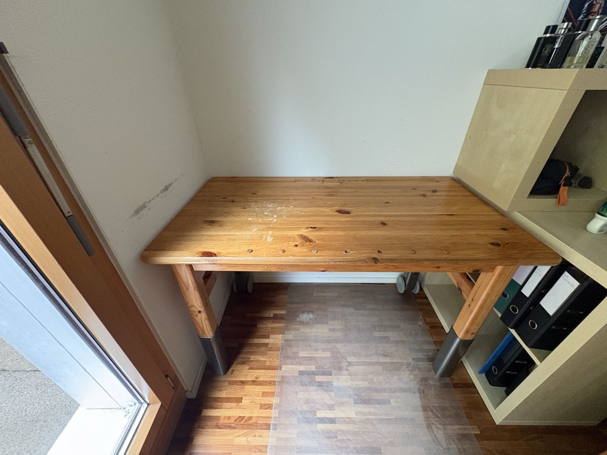 Bureaux: Schreibtisch – D'occasion à Luzern par noa_sl6v 8