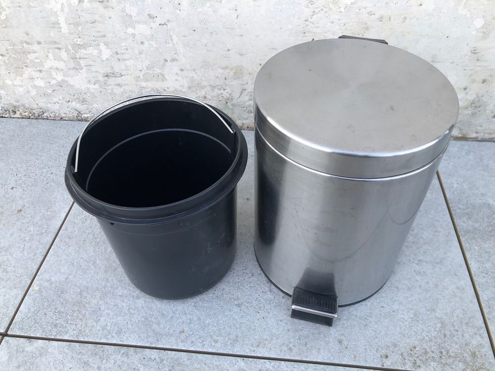 Superio 6-Liter Tretmülleimer Mit Korbgeflecht-Design - Grau, Versteckter Mechanismus, Für Schreibtisch & Bad