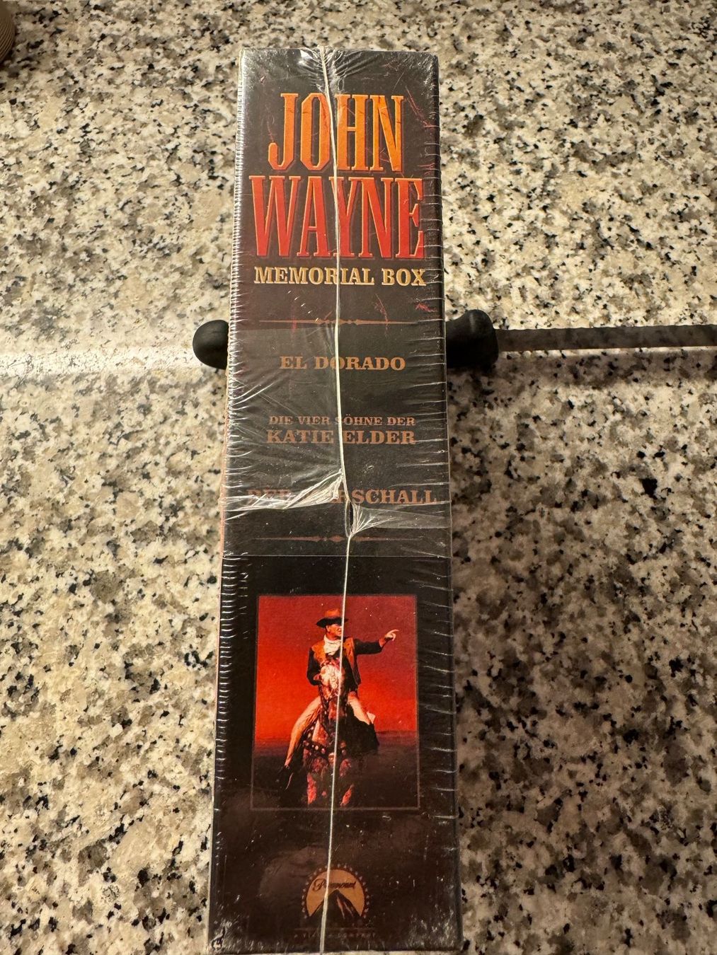 Tutti i DVDs: John Wayne Memorial Box – Nuovo e nell'imballaggio originale da Zug venduto da mida03 3