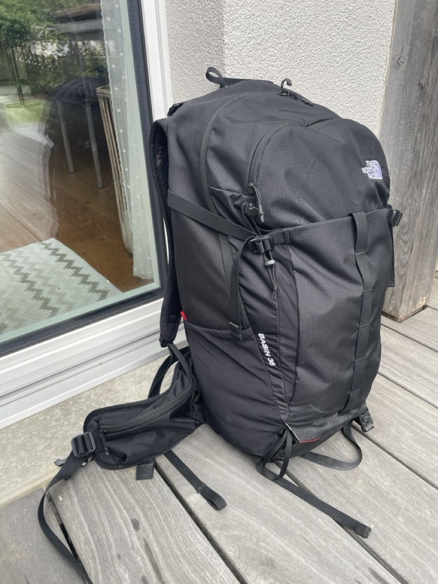 North Face Rucksäcke: The North Face Basin 36 Wanderrucksack – Gebraucht aus Mettmenstetten von lennia_g
