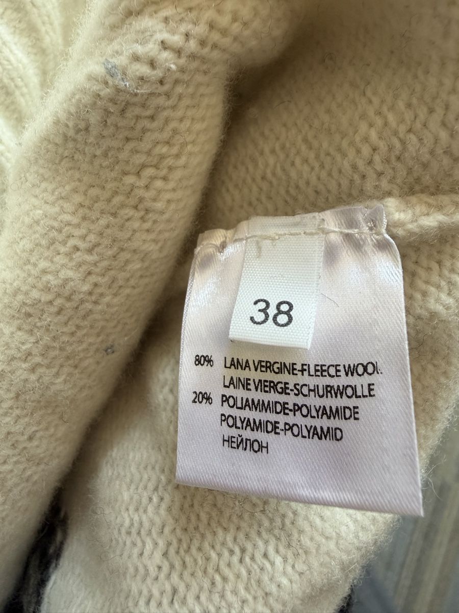 Camicette: Cardigan face print – Usato da Hospental venduto da bal_bwr5 3