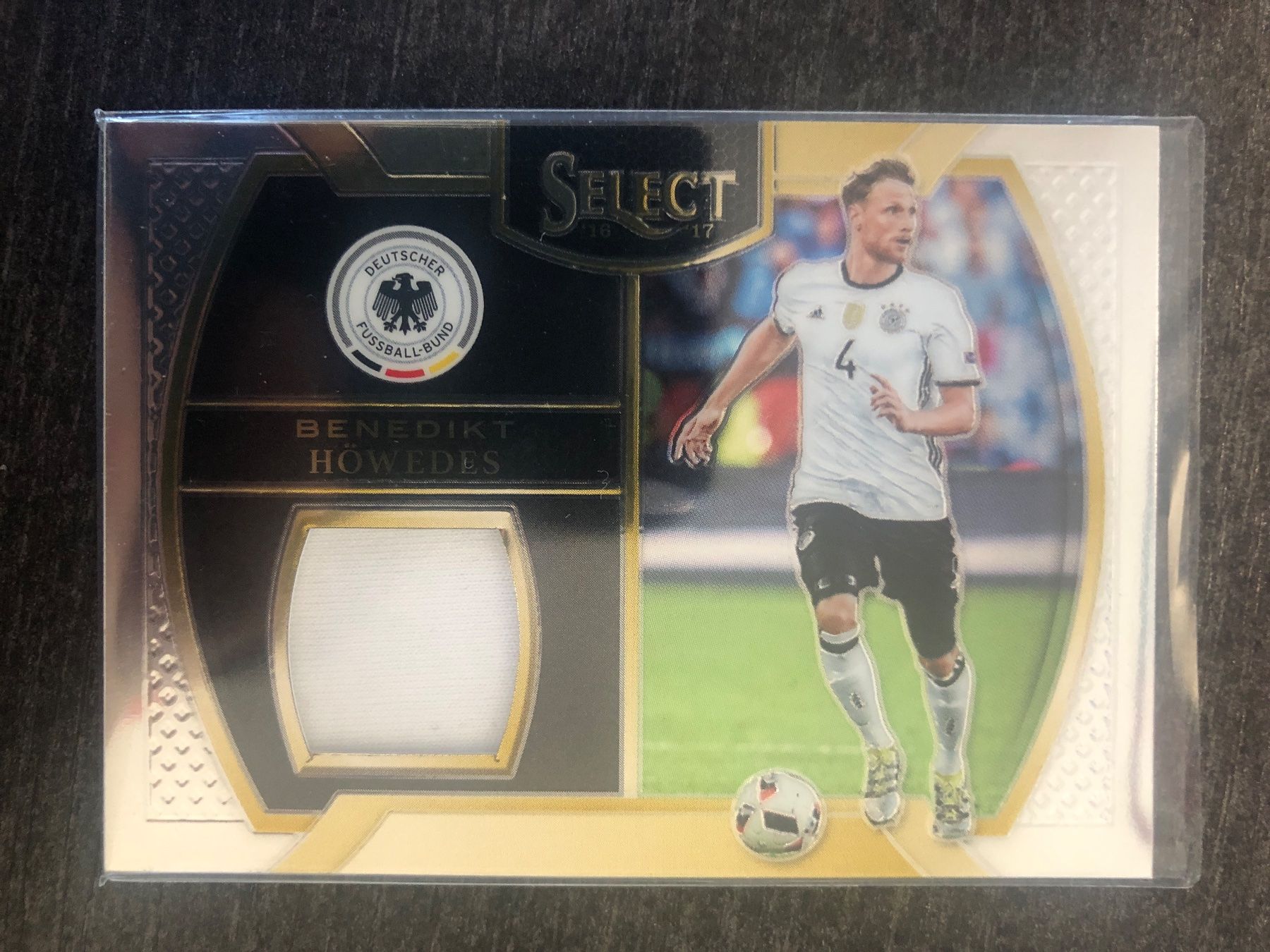 Topps Carte collezionabili: Panini Select Benedikt Höwedes Patch – Usato da Wangenried venduto da Garagara