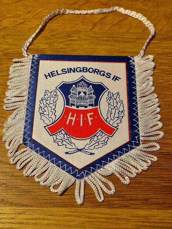Bandiere: Fussball-Wimpel Helsingborgs IF – Usato da Villars-sur-Glâne venduto da Mark_988