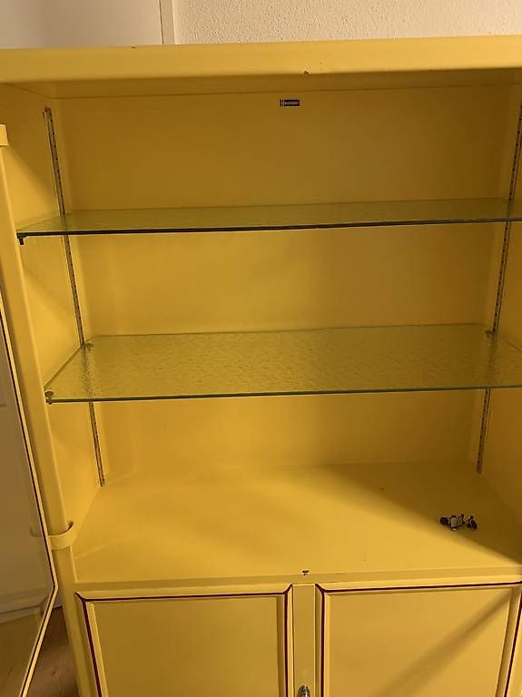 Armoires: Arztschrank  – D'occasion à Obernau par fab_9wnq 2