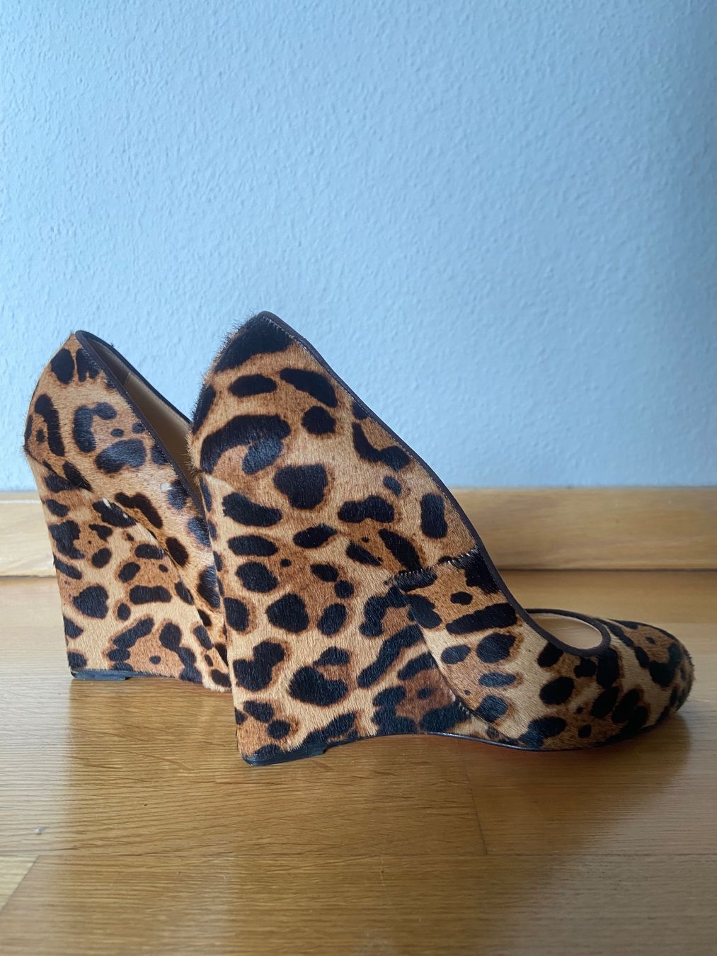 Christian Louboutin Scarpe da donna: Louboutin Leopard Wedges Grösse 38 – Usato da Basel venduto da lafleur2663 4