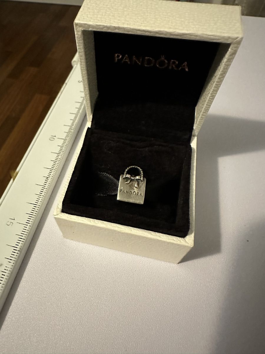 Pandora Ciondoli: Pandora Charm 925 Silber – Usato da Dietikon venduto da mike.thorton