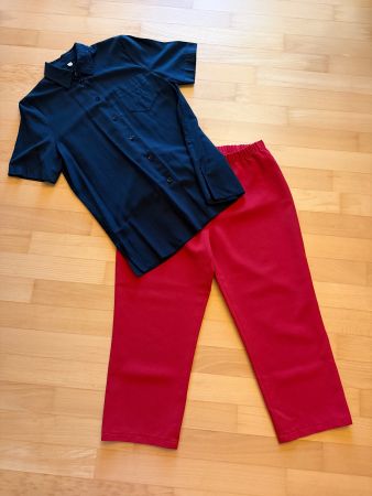 Pflegeleichte schwarze Bluse und 7/8 Hose Grösse 38/40