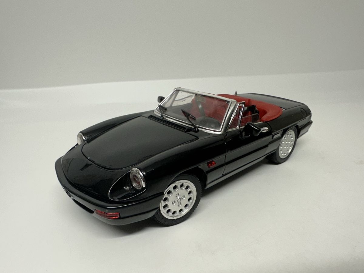 Jouef Modellini d'auto: Alfa Romeo Spider 1:18, schwarz, JOUEF EVOLUTION – Usato da Zofingen venduto da rf9_x2xt 1