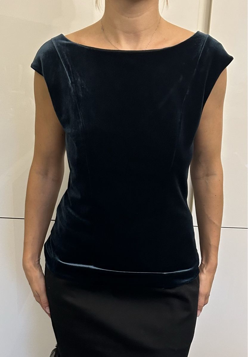 Tops: Bellissimo top di velluto – Neuf (Voir description) à Chiasso par myt_k8rf