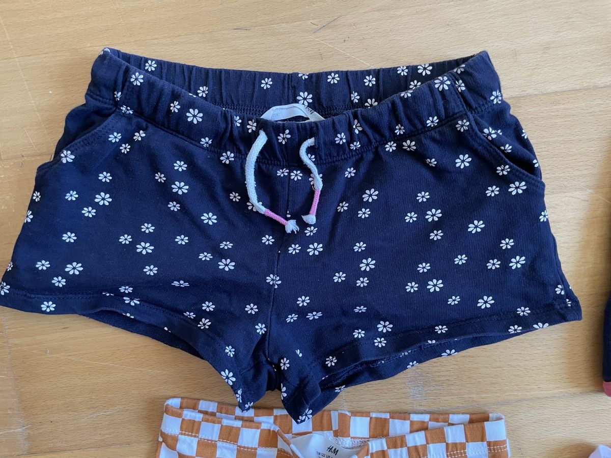 Pantaloni: Shorts Gr. 122 – Usato da Weinfelden venduto da Maurii15 4