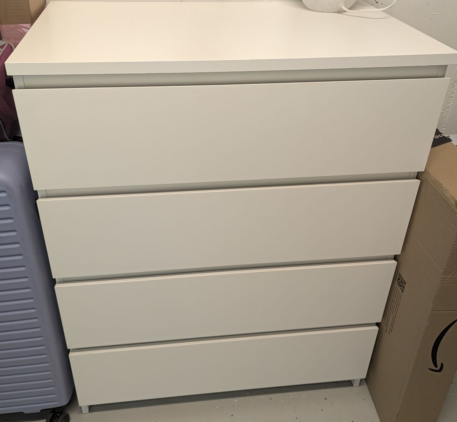 Armadi: Malm IKEA - White – Usato da Zug venduto da skl_mpp8