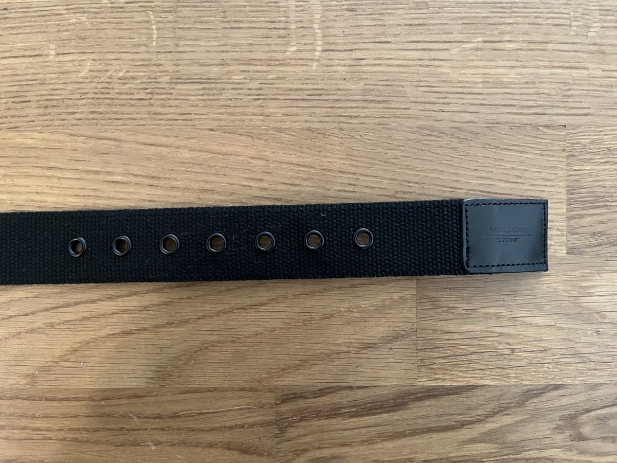 Cinture: NEU / Volcom Stoffgürtel /Gurt / schwarz /  L/XL – Nuovo e nell'imballaggio originale da Zürich venduto da Pestopasta 4