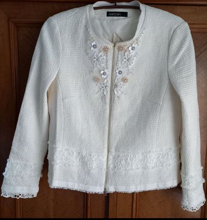 Marc Cain Jacke mit Blumenapplikationen