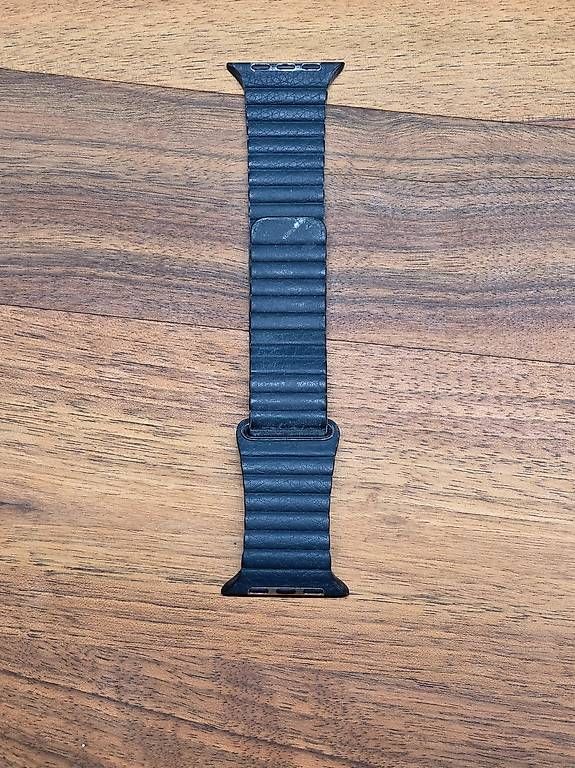 Bracciali & Braccialetti: Apple Watch Leather Loop 42/44/45 mm M schwarz Original – Usato da Dietlikon venduto da Bonamesa 1