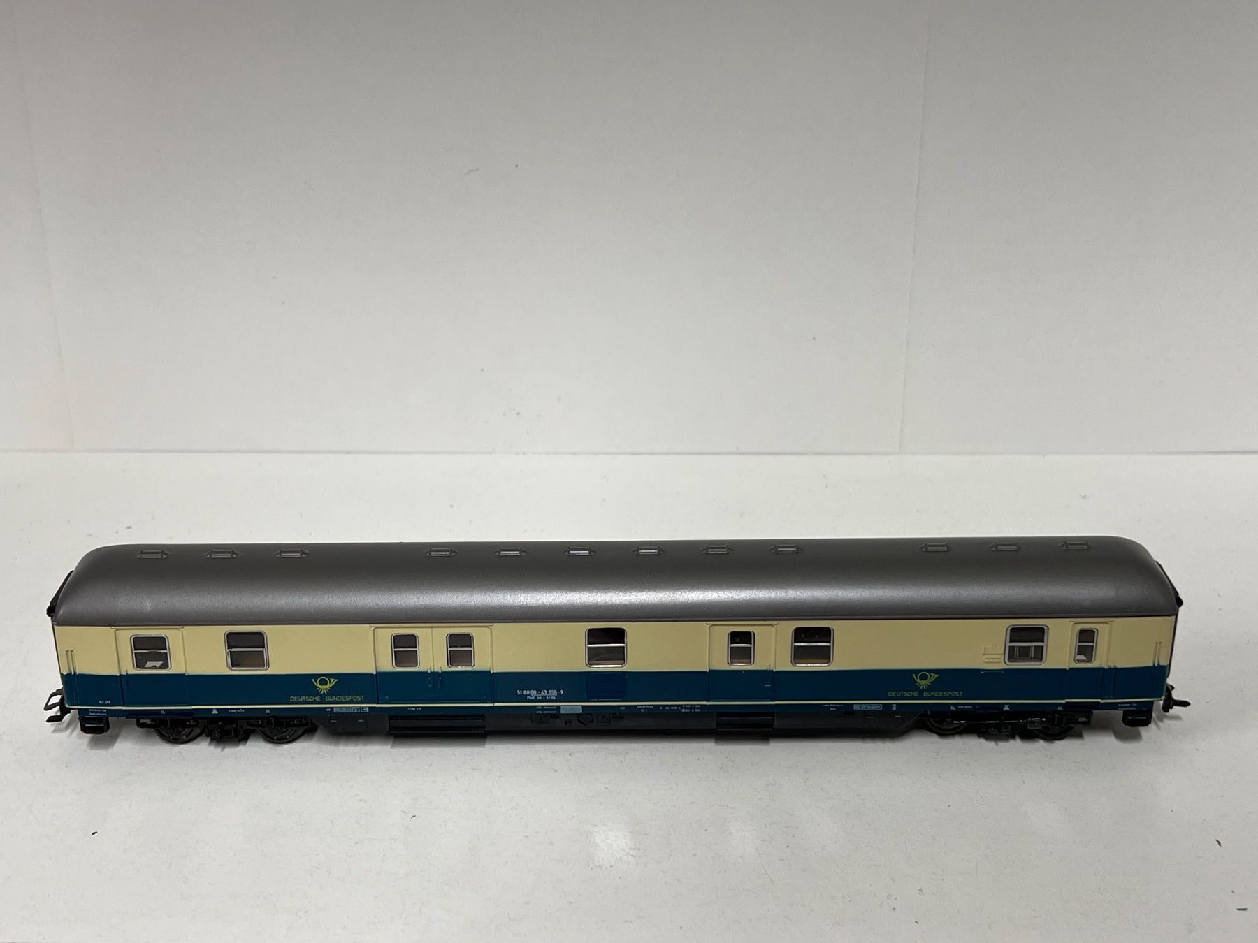 Roco Modellini di ferrovie: Roco DB  Postwagen  H0 DC – Difettoso da Geroldswil venduto da TopTrain54 1