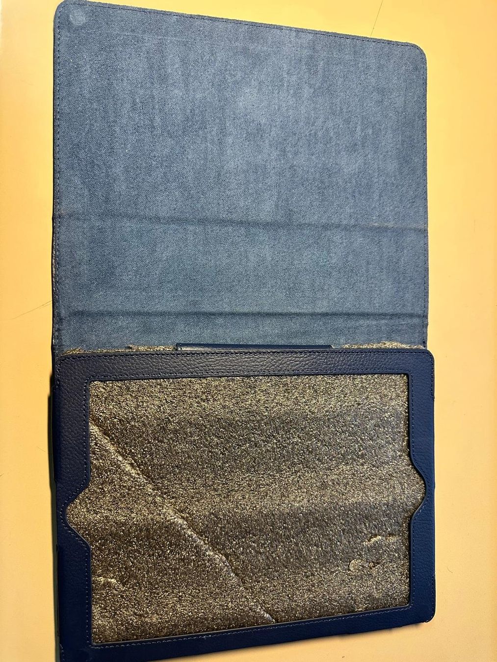 Apple Covers & Borse: Originalverpackte Tablet-Hülle "For the Case" - Neu! 2 GEN. – Nuovo (secondo la descrizione) da thörishaus venduto da kukuk11 2