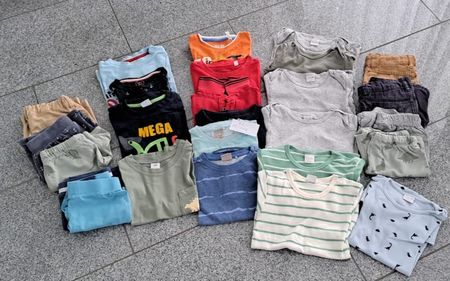 Kinderkleider 92-104, sehr gepflegt!
