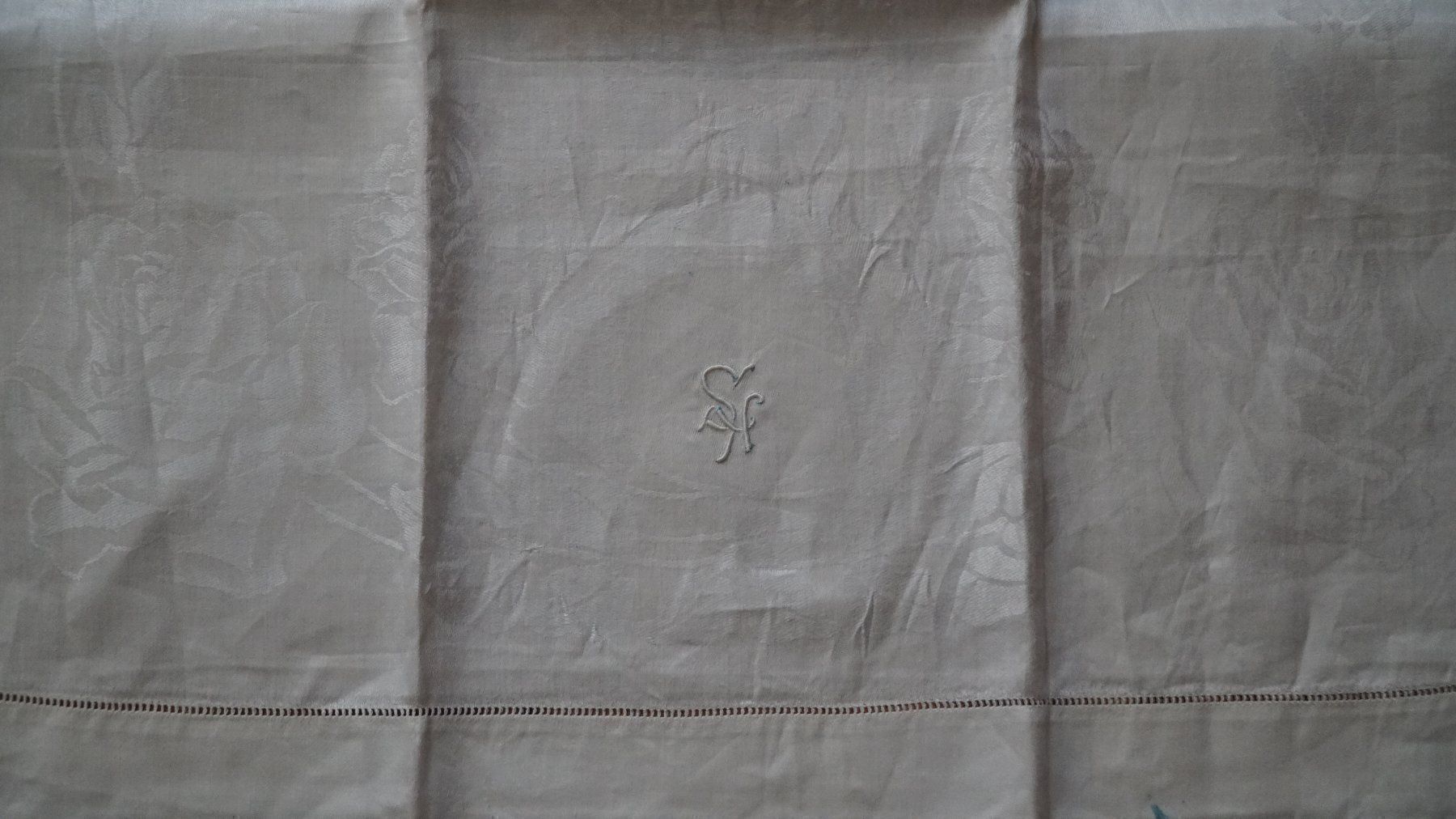 Strofinacci: Jugendstil  Geschürrtuch  Seidendamast – Nuovo (secondo la descrizione) da Bern venduto da Antikbatik 2