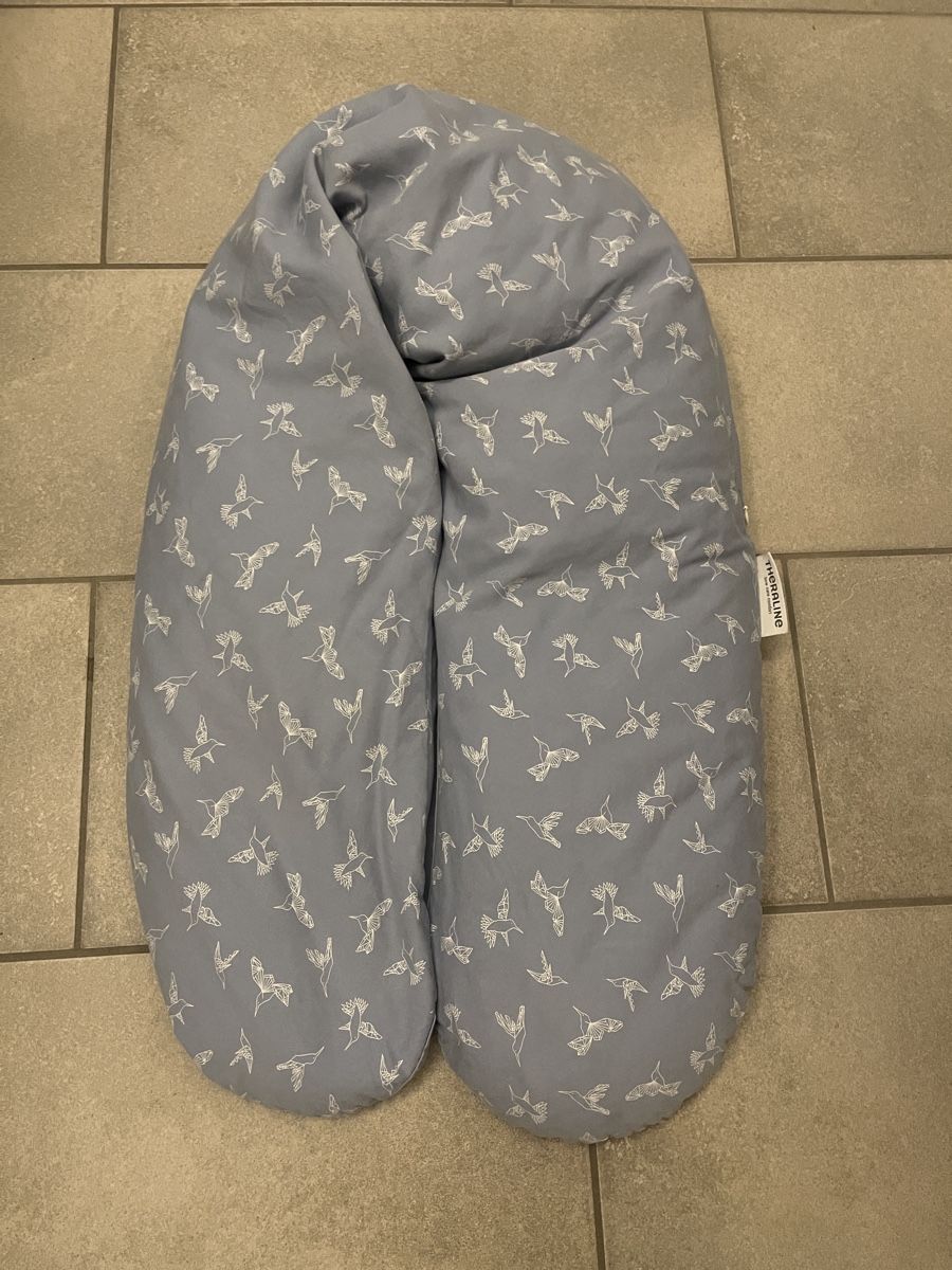 Theraline Kissen: Stillkissen 190cm – Gebraucht aus Unterseen von Leopuston