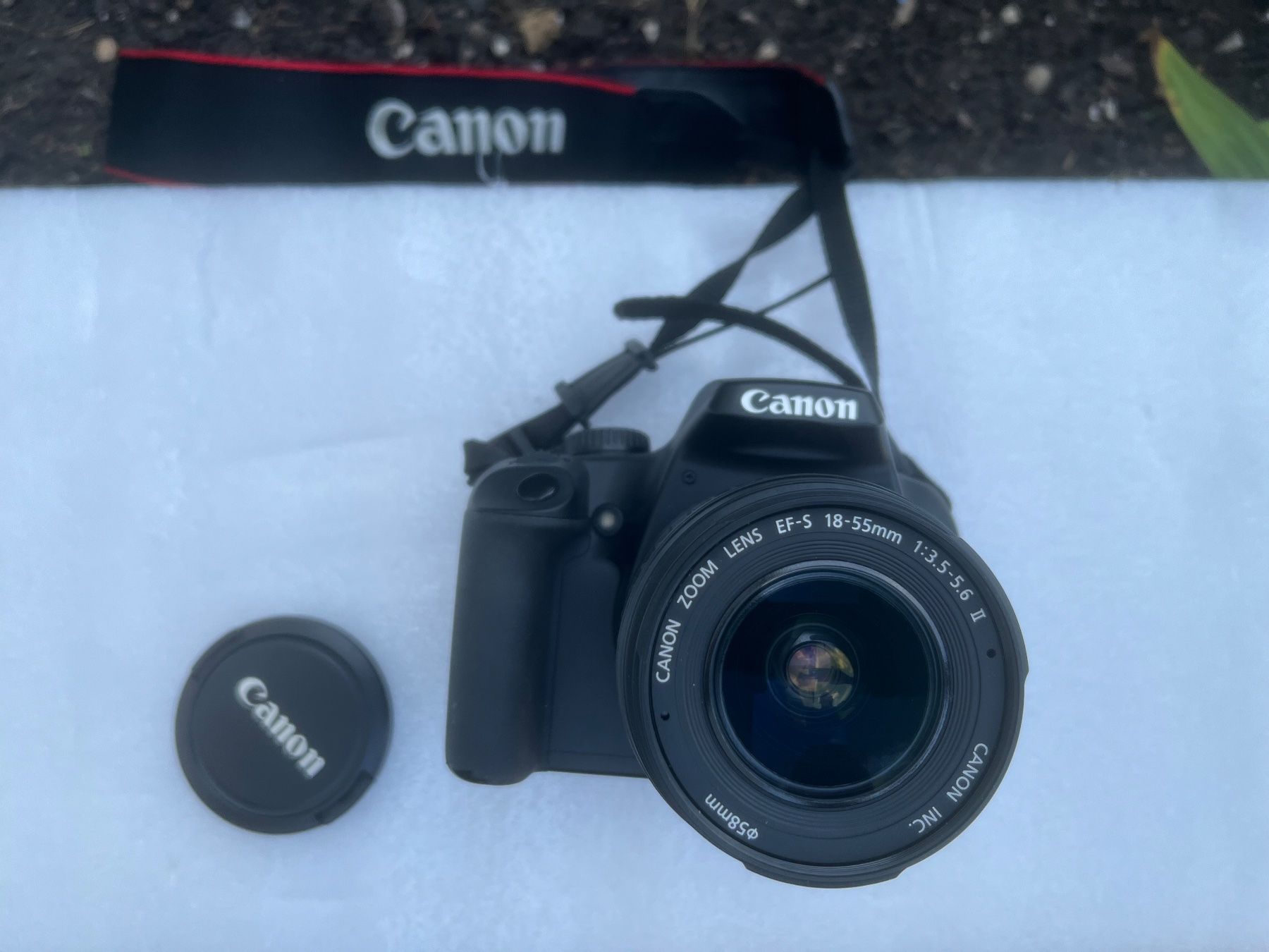 Canon Appareil photo: Canon EOS 1000D  + Blitz – D'occasion à Magden par Hornet2 1