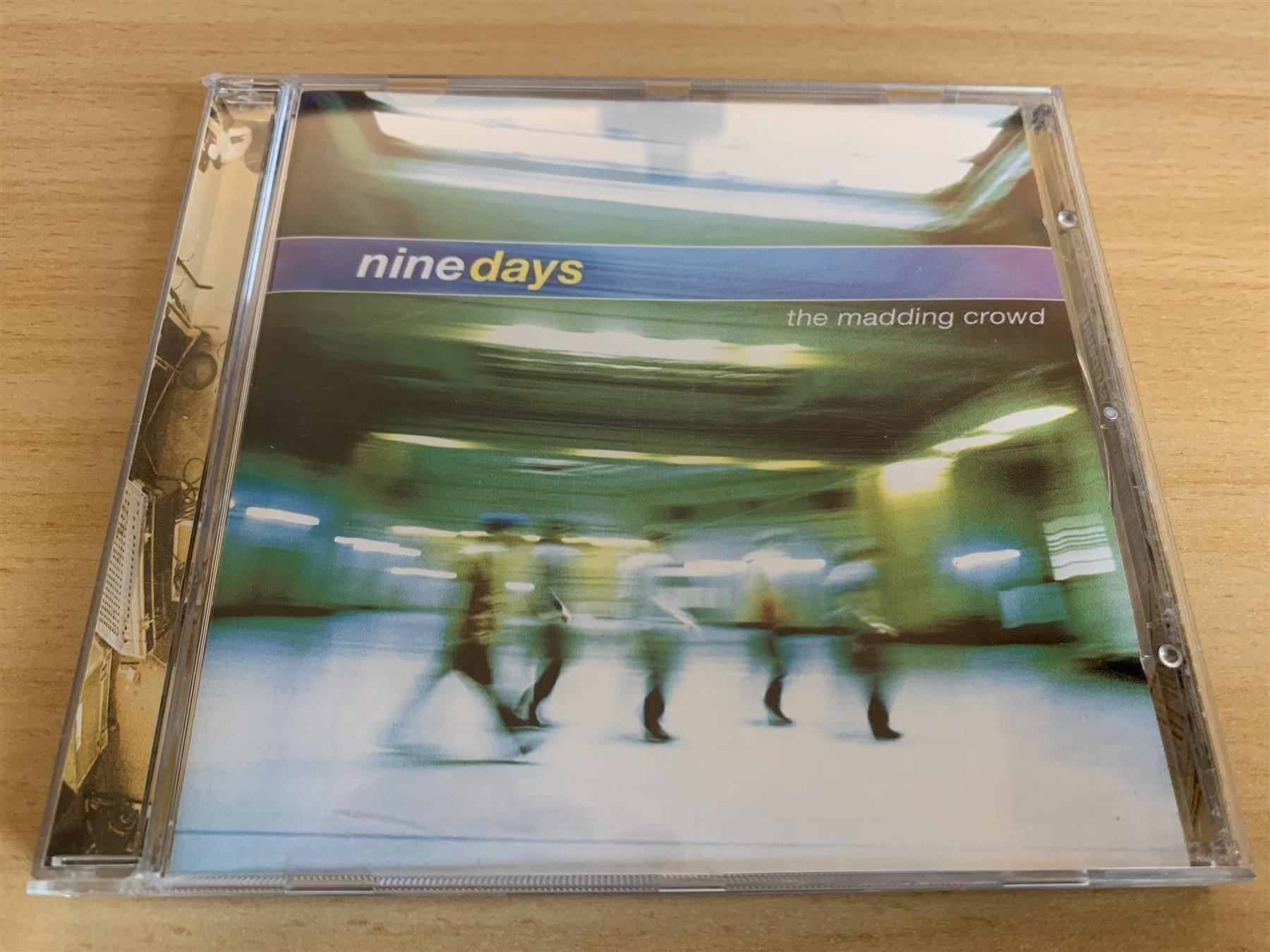 CD: Nine Days – The Madding Crowd – Usato da Rikon im Tösstal venduto da Alpenmutz