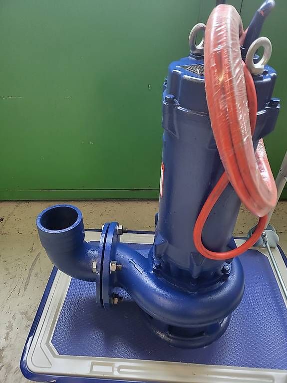 Pumpen & Teile: Tauchschneidpumpe 7.5 kw – Neu und originalverpackt aus Giswil von Hans83