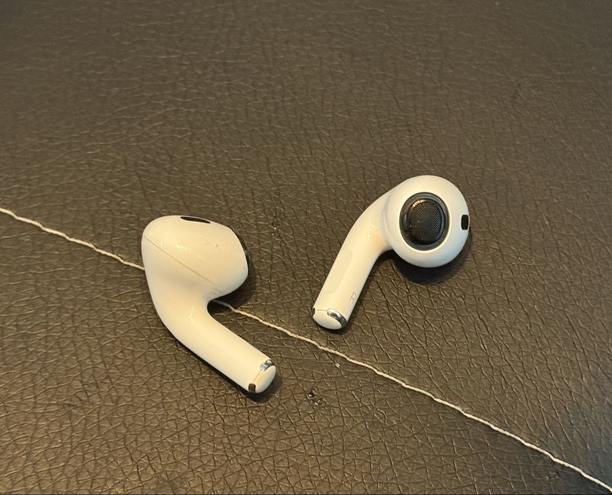 Apple Casques audio: Airpods 2 pro – D'occasion à Effretikon par master1873 2