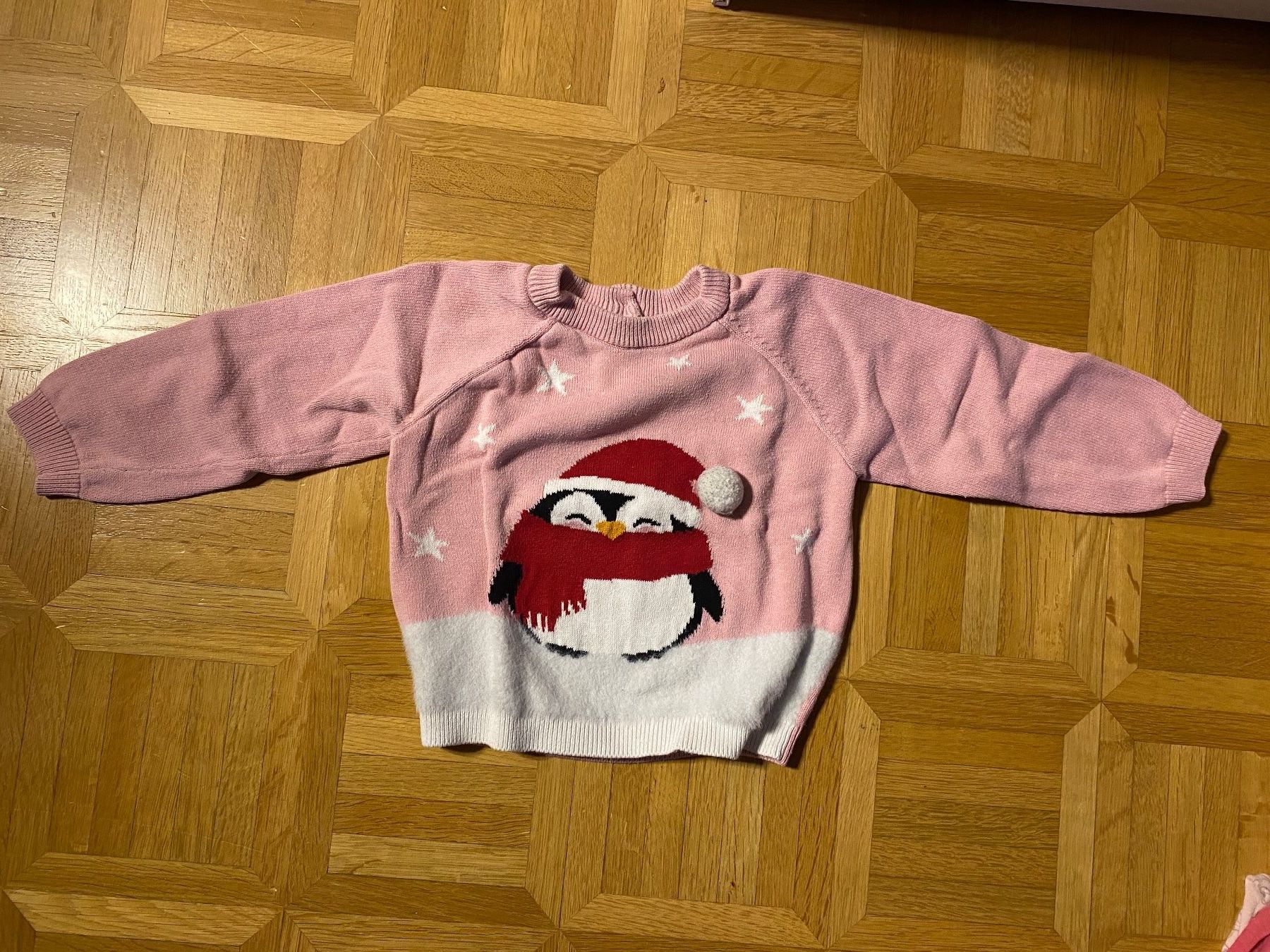 Pullover & Sweatshirts: Kinder Pullover rosa mit Pinguin Motiv Gr. 92 – Gebraucht aus Vilters von Zwaergli13