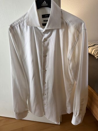 Herren Hemd BOSS Regular Fit weiss Grösse L leicht fleckig
